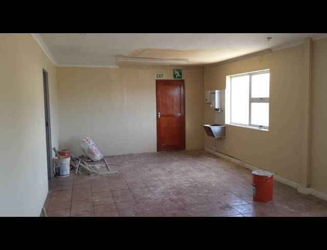 1,540M² FACTORY RENTED IN BELLVILLE CENTRAL